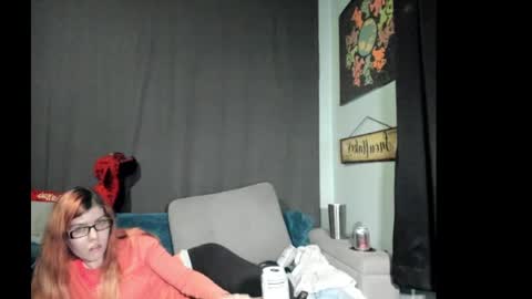 Snapshot of roxihazeleyes chatting on October 8, 11:20 pm roxihazeleyes online show from October 8, 11:20 pm