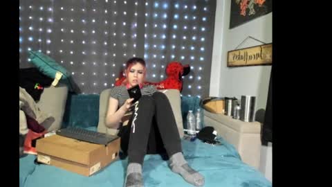 Snapshot of roxihazeleyes chatting on September 12, 7:07 am roxihazeleyes online show from September 12, 7:07 am