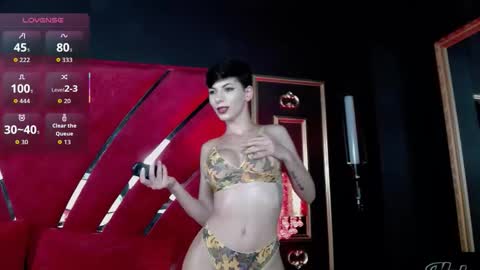 Snapshot of roxxy_rouge chatting on September 12, 4:03 pm Roxy online show from September 12, 4:03 pm