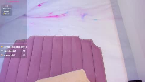 Roxy online show from March 22, 8:20 am