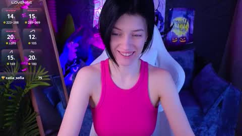 roxy_riot_ online show from October 28, 1:33 am