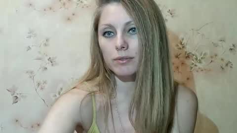 roxyfox18x01 online show from January 9, 2:54 pm