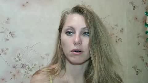 roxyfox18x01 online show from October 14, 7:38 pm