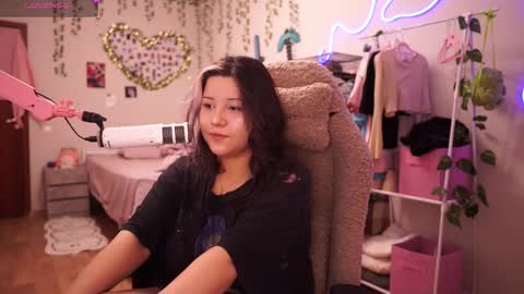 roxysuh online show from February 22, 8:26 am