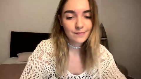 Roxy online show from April 12, 1:14 pm