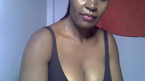 rozie34 online show from March 6, 10:16 pm