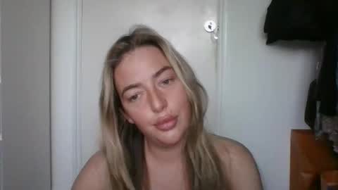 rubyredxxxoxxx online show from January 10, 8:41 am