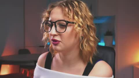 Mila online show from April 5, 5:12 pm