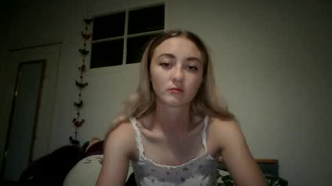 Izzy online show from July 23, 9:12 pm