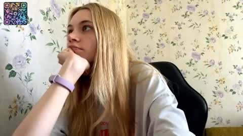 Lisa and Vlad online show from June 29, 1:55 pm