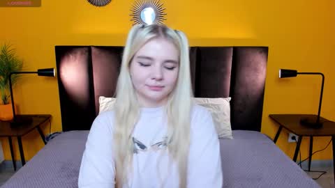 ruthbryant online show from November 5, 1:11 am