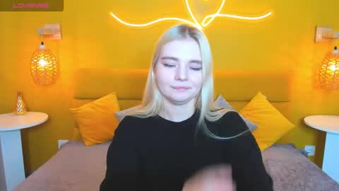 ruthbryant online show from November 16, 5:31 am