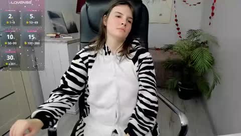 Ruyjin online show from February 11, 4:24 pm