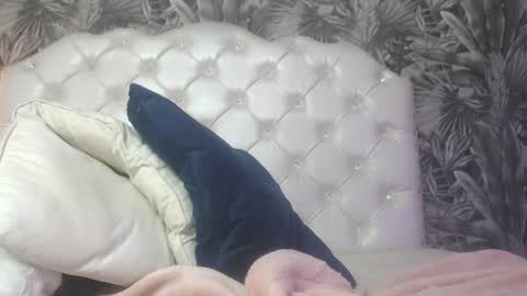 rylierouse online show from November 23, 6:09 pm