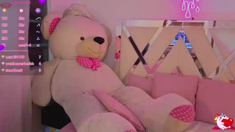 saaya_tay online show from February 5, 7:00 am