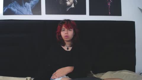 Snapshot of sabinamerchetti_ chatting on December 3, 5:23 pm Sabina Merchetti online show from December 3, 5:23 pm