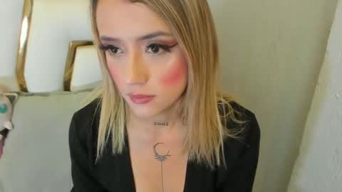 Snapshot of sabrina_cole chatting on February 1, 3:19 am . Sabrina Cole . online show from February 1, 3:19 am