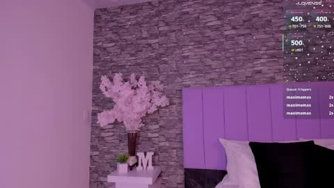 sabrina_f0xx online show from April 8, 6:10 pm