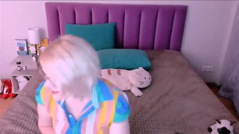 Sabrina MacMarren online show from November 12, 7:34 pm