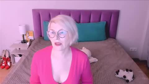 Sabrina MacMarren online show from October 23, 3:29 pm