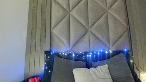 Snapshot of sabrinaspell_ chatting on February 17, 11:34 am S A B R I N A online show from February 17, 11:34 am