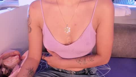 Snapshot of sabrinaspell_ chatting on October 3, 11:59 am S A B R I N A online show from October 3, 11:59 am