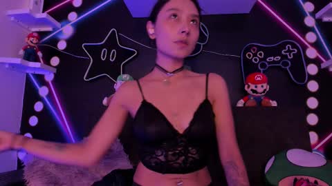 Snapshot of sabrinaspell_ chatting on February 18, 11:22 am S A B R I N A online show from February 18, 11:22 am