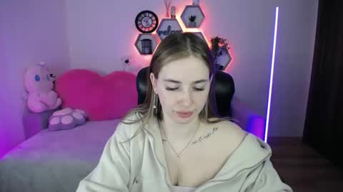 Sabrina Violet online show from April 14, 8:03 am