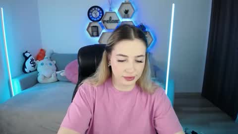 Sabrina Violet online show from October 17, 8:17 am