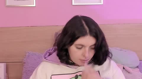 Ig  online show from February 20, 2:24 pm