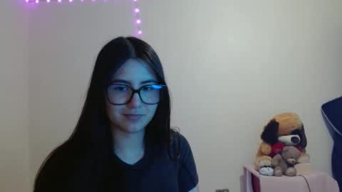 Sahaliefox  online show from October 5, 10:59 pm