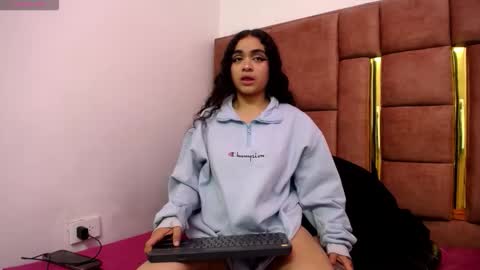 sara online show from February 5, 4:59 am