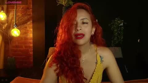 Snapshot of sahra_tayl0r_ chatting on October 17, 3:26 pm SARA online show from October 17, 3:26 pm