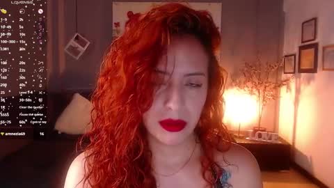 Snapshot of sahra_tayl0r_ chatting on March 11, 2:40 pm SARA online show from March 11, 2:40 pm