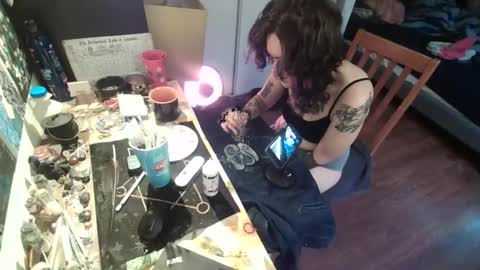 salemsslut online show from February 24, 2:14 pm