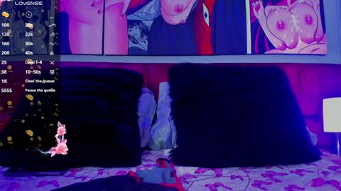 Snapshot of sallybrown_ chatting on January 5, 3:32 am miss Sally online every night from 1am to 8am  Colombia time online show from January 5, 3:32 am