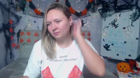 Sally online show from October 30, 7:48 pm