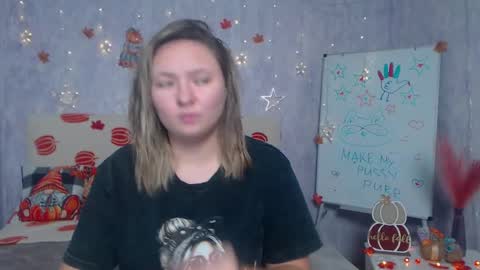 Sally online show from November 26, 9:05 pm