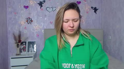 Snapshot of sallyverda chatting on February 24, 6:47 pm Sally online show from February 24, 6:47 pm