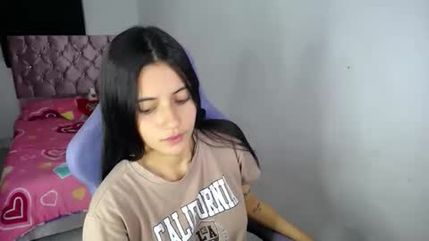 Snapshot of salome_fox4 chatting on October 25, 12:40 am salome online show from October 25, 12:40 am