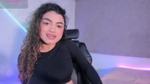 Salome Ferreira online show from November 17, 4:08 pm