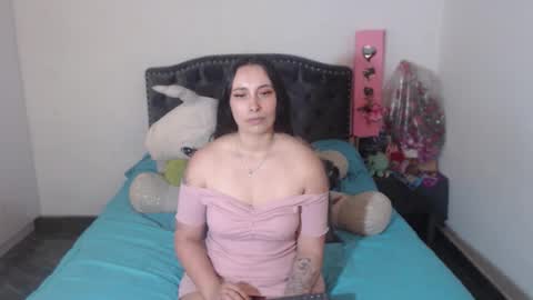 yenny online show from October 7, 3:55 am