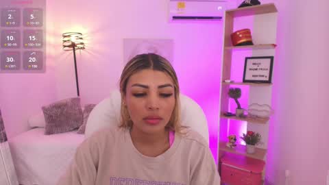 SALOME online show from February 10, 11:57 am