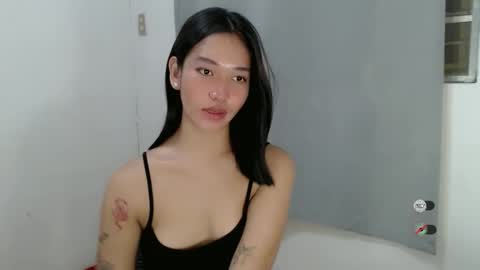 Snapshot of salva_fuckdoll chatting on September 25, 1:15 am Salva online show from September 25, 1:15 am