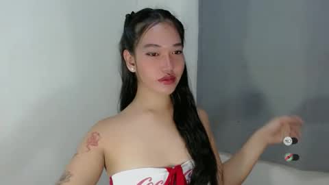 Snapshot of salva_fuckdoll chatting on October 19, 11:40 pm Salva online show from October 19, 11:40 pm