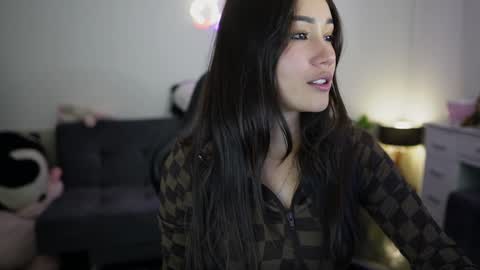 Stefana    or    Samchispas online show from January 21, 10:30 pm