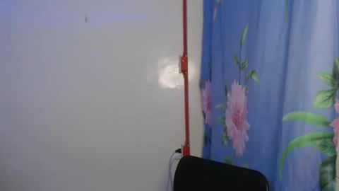 sam_sarah19 online show from October 6, 12:22 pm