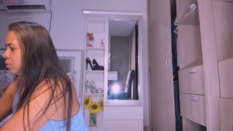 Snapshot of samanta_65 chatting on February 25, 2:03 am carolina online show from February 25, 2:03 am