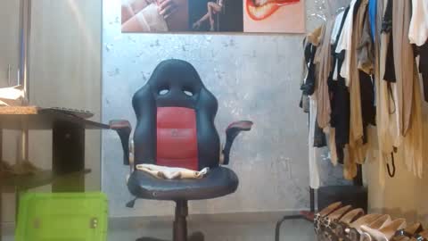 samanta online show from April 8, 11:23 am