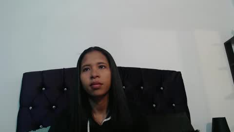 lizzy online show from January 19, 2:49 pm